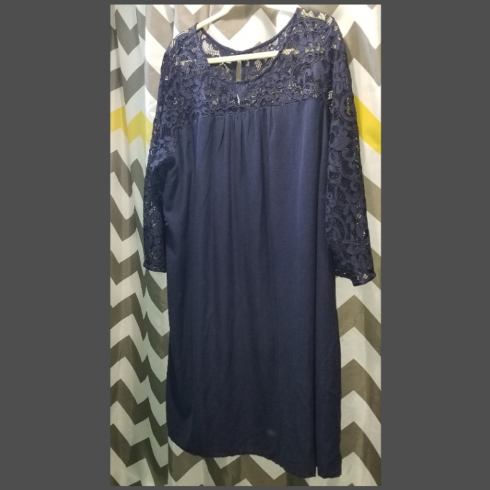 EUC XXL Tall Old Navy Shift Dress with Lace